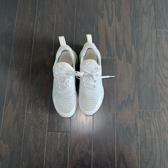 Nike Air Max 270 - Picture 3 of 7